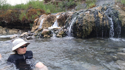 Boiling river hot springs - Photo 5