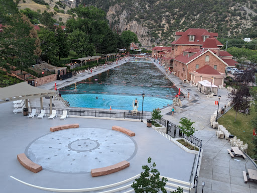 Glenwood Hot Springs Lodge - Photo 4