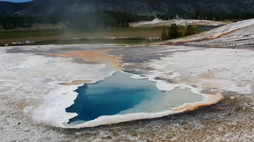 Grand Prismatic Spring - Photo 2