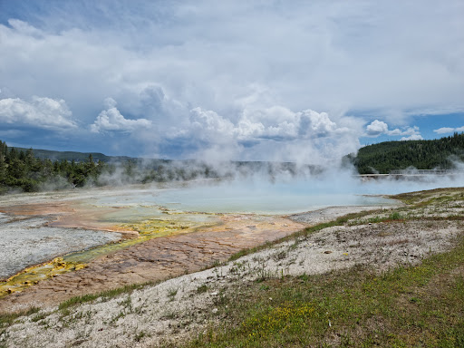 Grand Prismatic Spring - Photo 6
