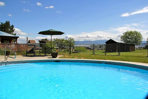 Grande Hot Springs