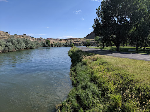 Hellie’s Tepee Pools