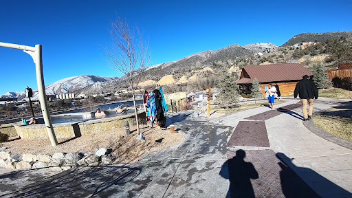 Iron Mountain Hot Springs - Photo 2