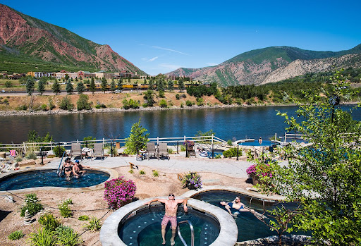 Iron Mountain Hot Springs - Photo 3