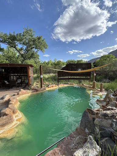 Jemez hot springs - Photo 4