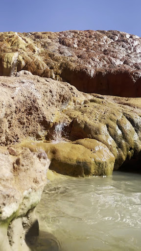 Red Hill Hot Springs - Photo 2