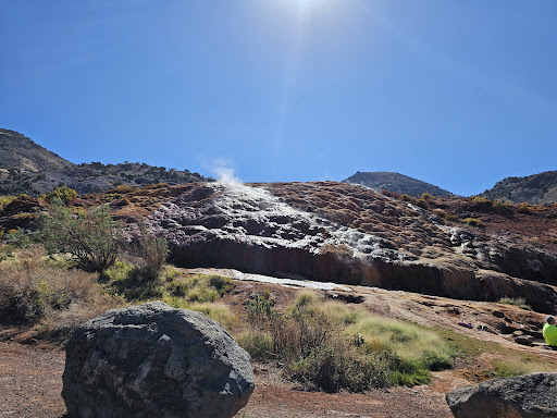 Red Hill Hot Springs - Photo 4