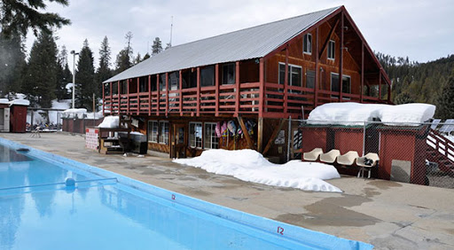 Silver Creek Plunge Hot Springs - Photo 1
